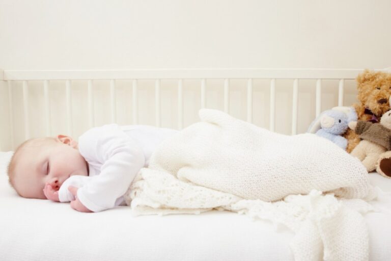 Read more about the article Как да изберем матрак за новородено бебе?